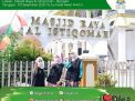 Diaz Care Gelar Jumat Berbagi di Depan Masjid Raya Al Istiqomah Bangko, Ustadz H. Moch Hafizh El-Yusufi, S.Pd.I: Mari kita berbagi bersama DIAZ Care