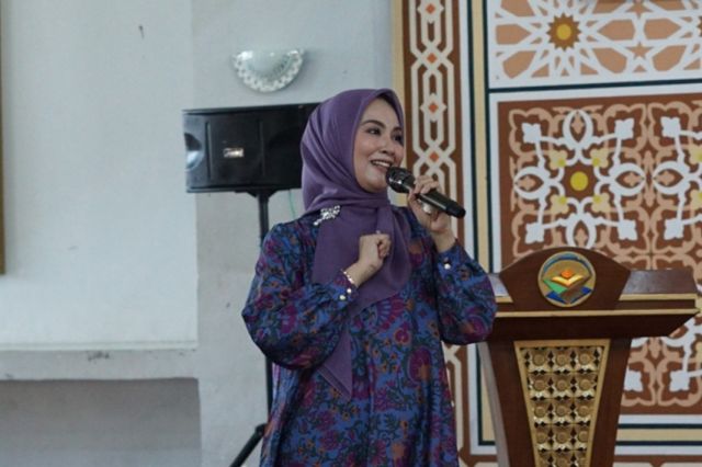 Diniyyah Al-Azhar Jambi Gelar Acara Temu Tokoh Bersama Bunda Elma Theana